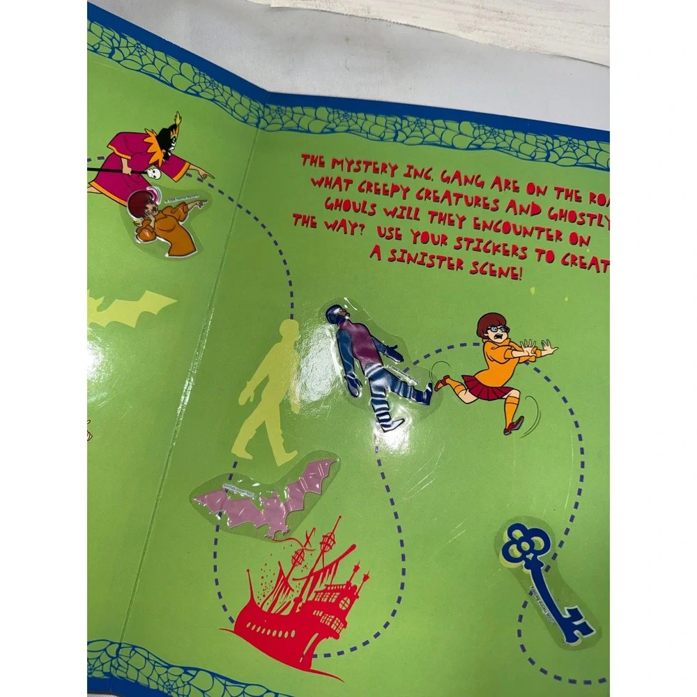 Scooby-Doo Activity Book‎ & Floor Puzzle 2006 Reusable Stickers Mystery Inc